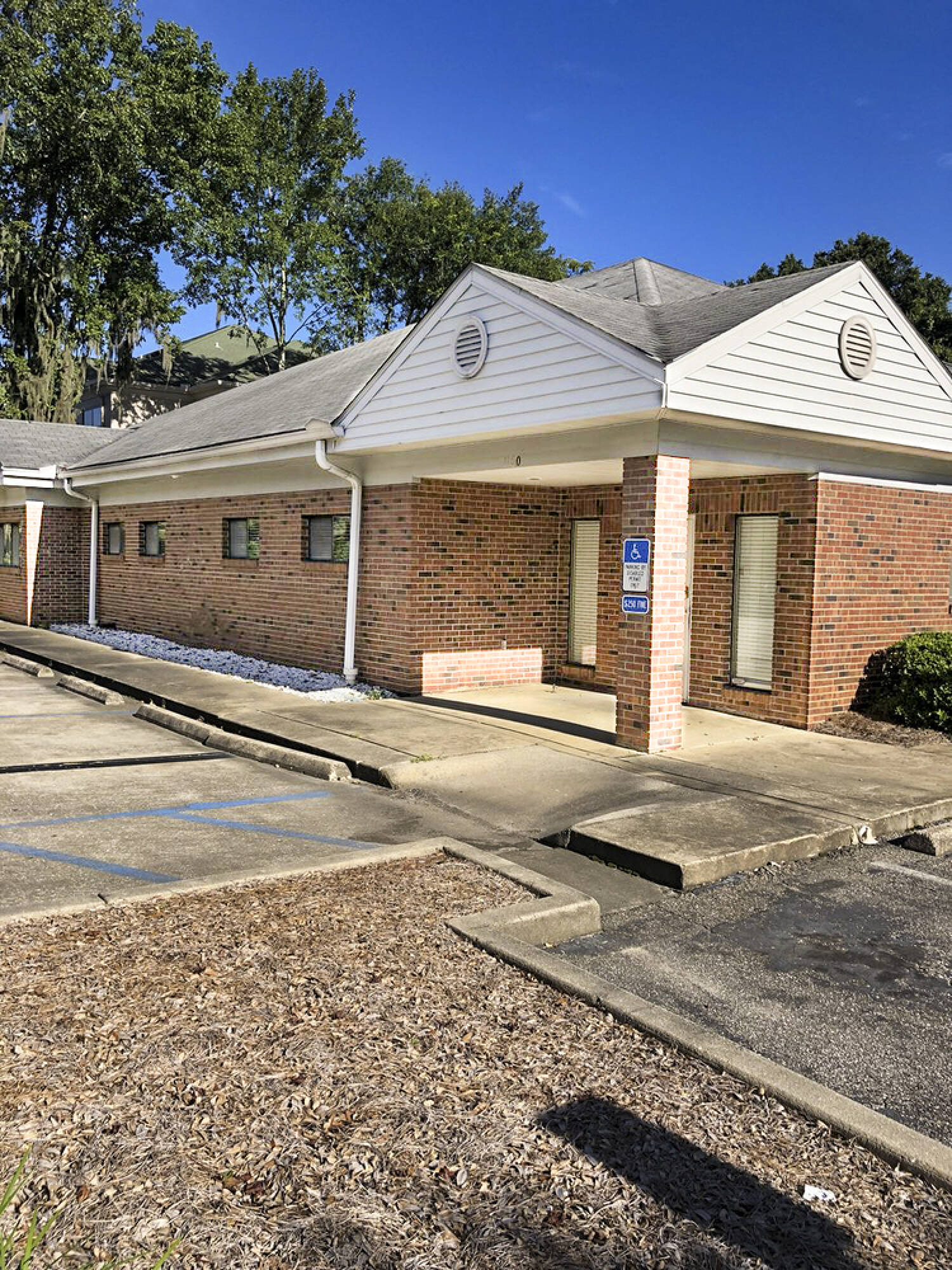 1160 Apalachee Pkwy, Tallahassee, FL 32301 | Crexi.com