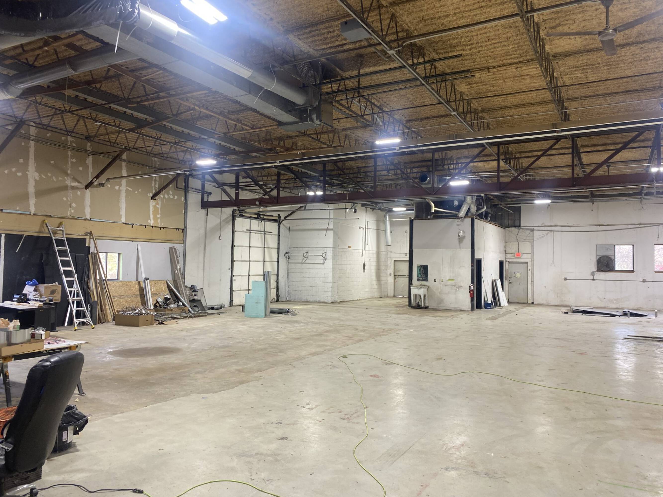 1695 S Ortonville Rd, Brandon Twp, MI 48462