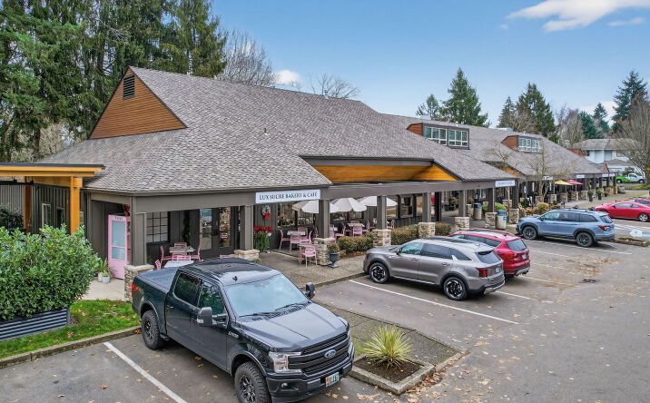 Pictures of Retail property located at 31840 SW Charbonneau Dr, Wilsonville, OR 97070 for lease - image #1