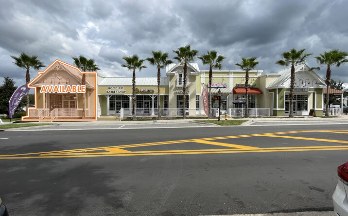 Pictures of Retail property located at 111 Victoria Commons Blvd, DeLand, FL 32724 for lease - image #1