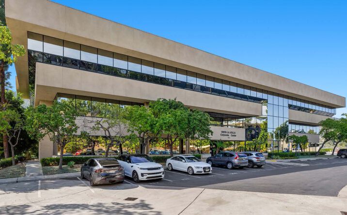 Pictures of Retail property located at 4747 Morena Blvd, San Diego, CA 92109 for sales - image #1