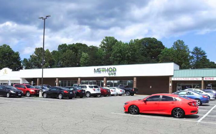 Pictures of Retail property located at 4176 Dale Blvd, Dale City, VA 22193 for lease - image #1