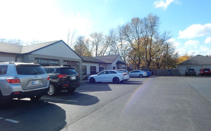 Pictures of Office property located at 3725 E Southport Rd, Indianapolis, IN 46227 for lease - image #1
