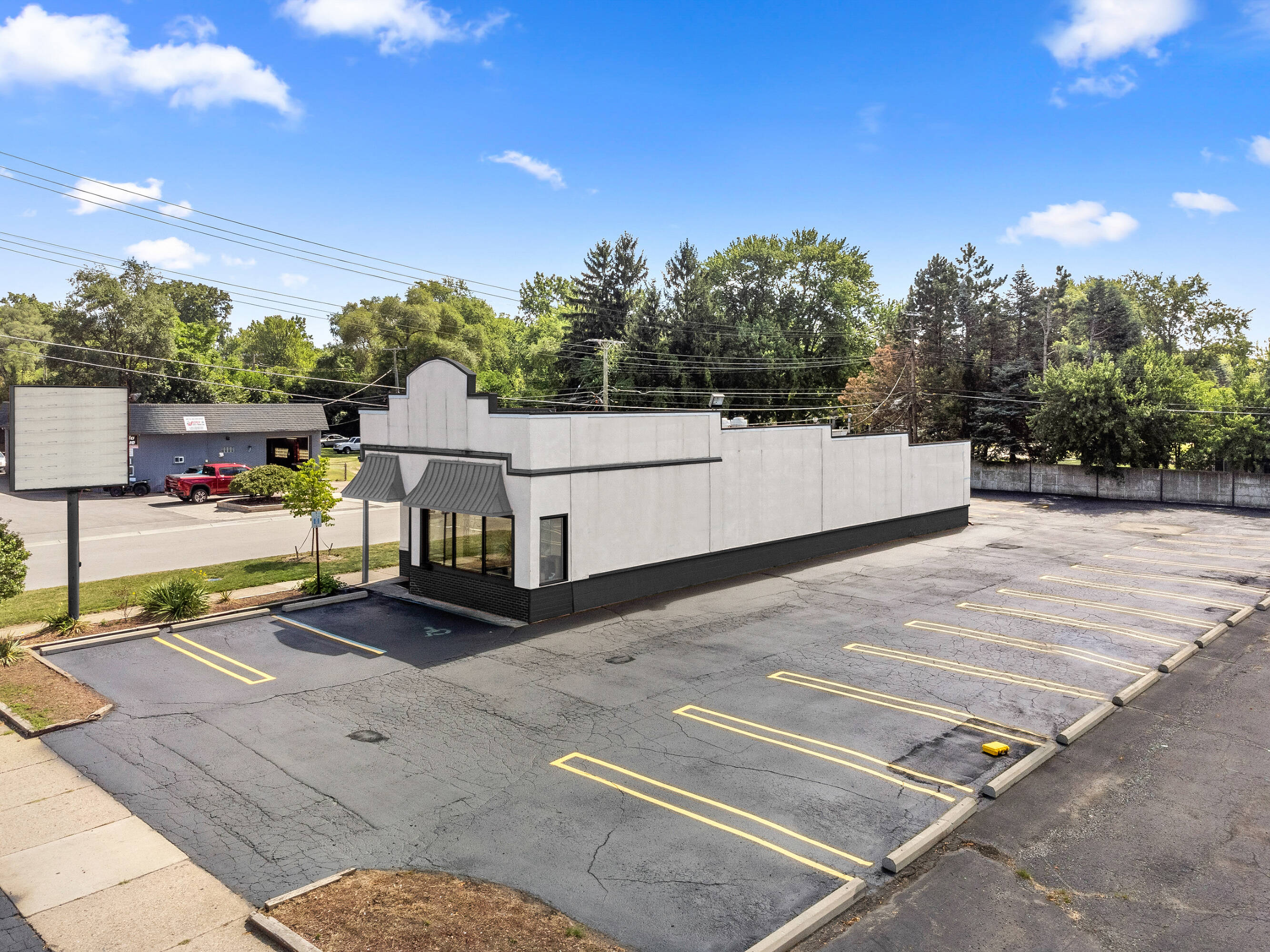 28407-five-mile-rd-livonia-mi-48154-crexi