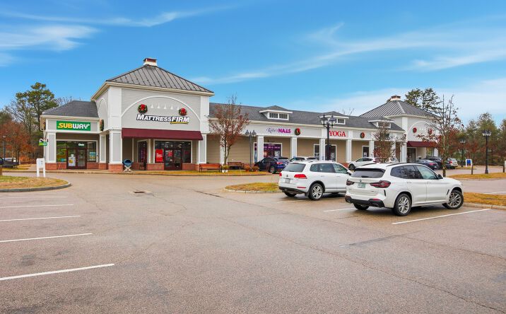 Pictures of Retail property located at 1500 White Mountain Hwy, North Conway, NH 03860 for lease - image #1