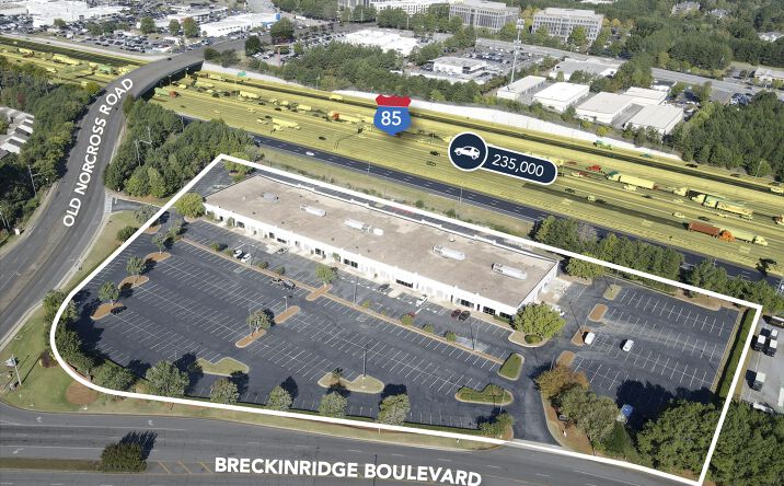 Pictures of Industrial property located at 2975 Breckinridge Blvd, Duluth, GA 30096 for lease - image #1