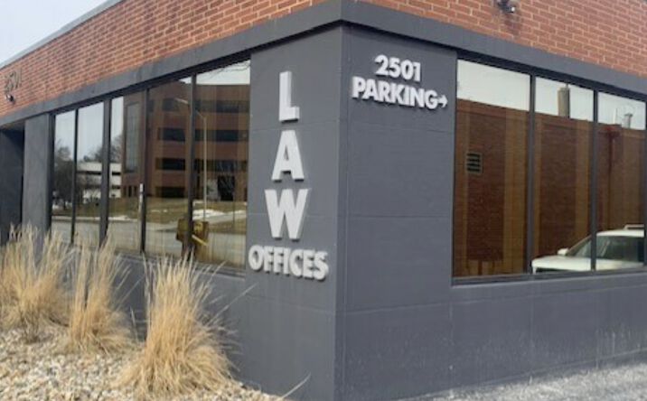 Pictures of Office property located at 2501 Grand Ave, Des Moines, IA 50312 for lease - image #1