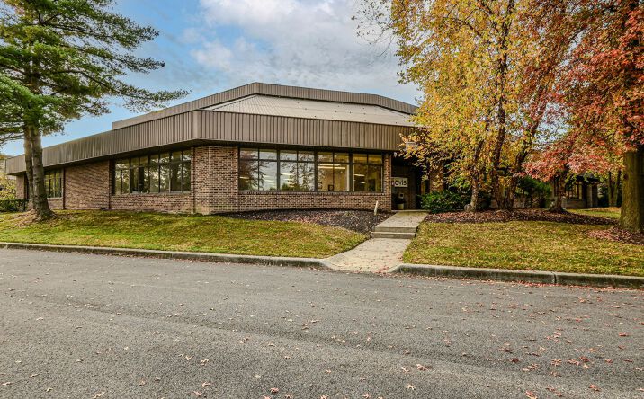 Pictures of Retail, Office property located at 101 Lukens Dr, New Castle, DE 19720 for lease - image #1