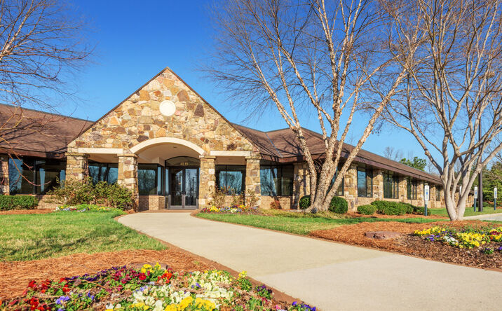 Pictures of Office property located at 4135 Mendenhall Oaks Parkway, High Point, NC 27265 for lease - image #1