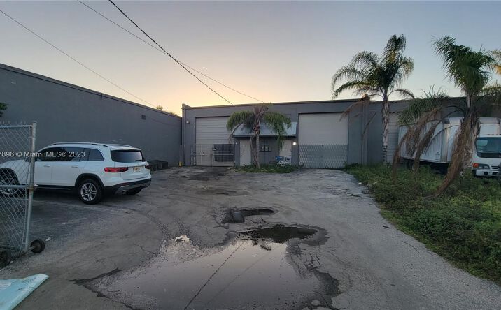 2122 SW 58th Ter, West Park, FL 33023 | Crexi.com