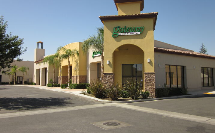 Pictures of Retail property located at 13019 Stockdale Hwy, Bakersfield, CA 93314 for lease - image #1