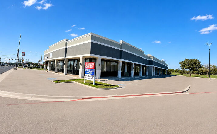 Pictures of Retail, Restaurant property located at 511 E Camp Wisdom Rd, Duncanville, TX 75116 for lease - image #1