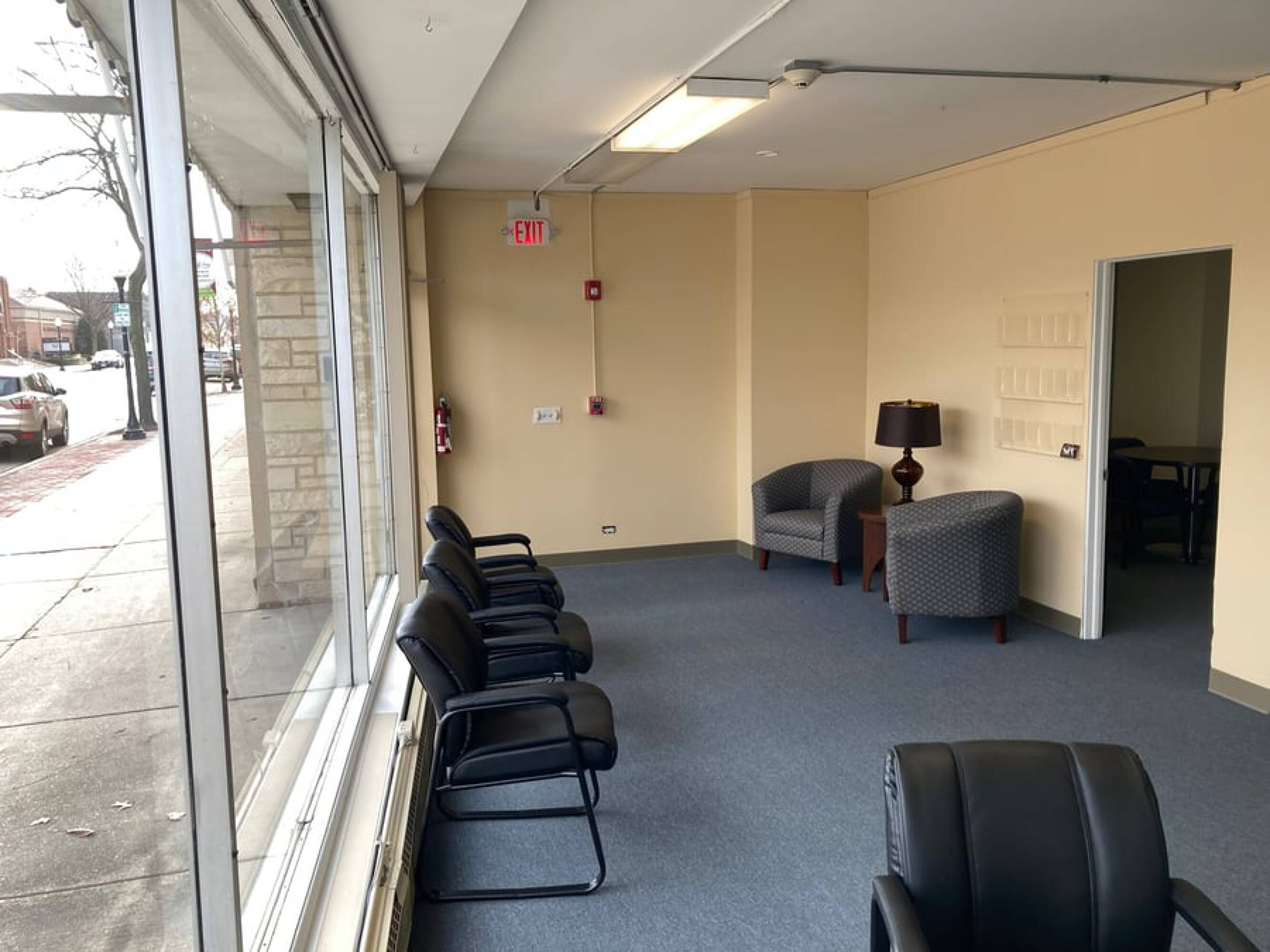 140 N Cass Ave, Westmont, IL 60559