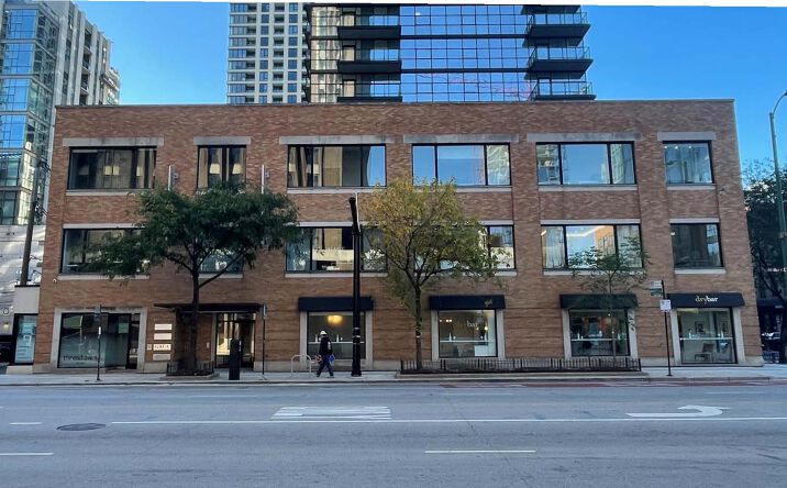 Pictures of Retail property located at 755 N Wells St, Chicago, IL 60654 for lease - image #1
