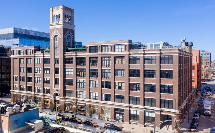 Pictures of Retail property located at 1000 W Washington Blvd, Chicago, IL 60607 for lease - image #1