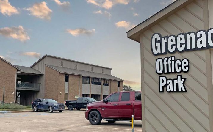 Pictures of Office property located at 2285 Benton Road, Bossier City, LA 71111 for lease - image #1