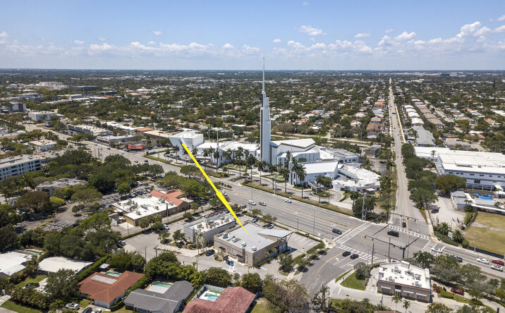 Pictures of Retail property located at 5554 N Federal Hwy, Fort Lauderdale, FL 33308 for lease - image #1