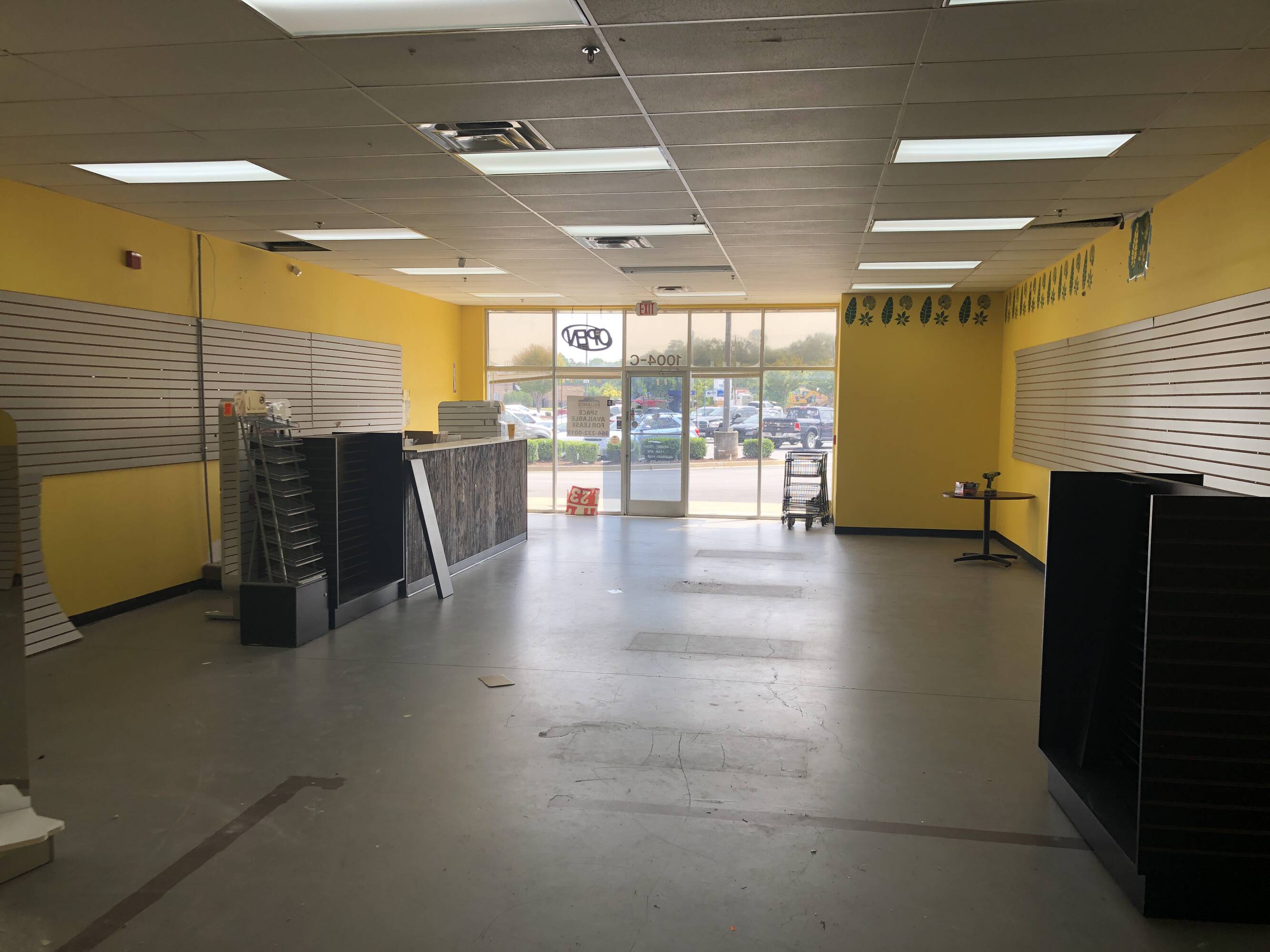 1004 W Rd, Simpsonville, SC 29680