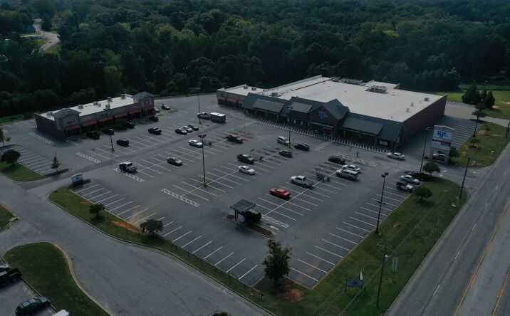 Pictures of Retail property located at 320 N Duncan Bypass, Union, SC 29379 for lease - image #1