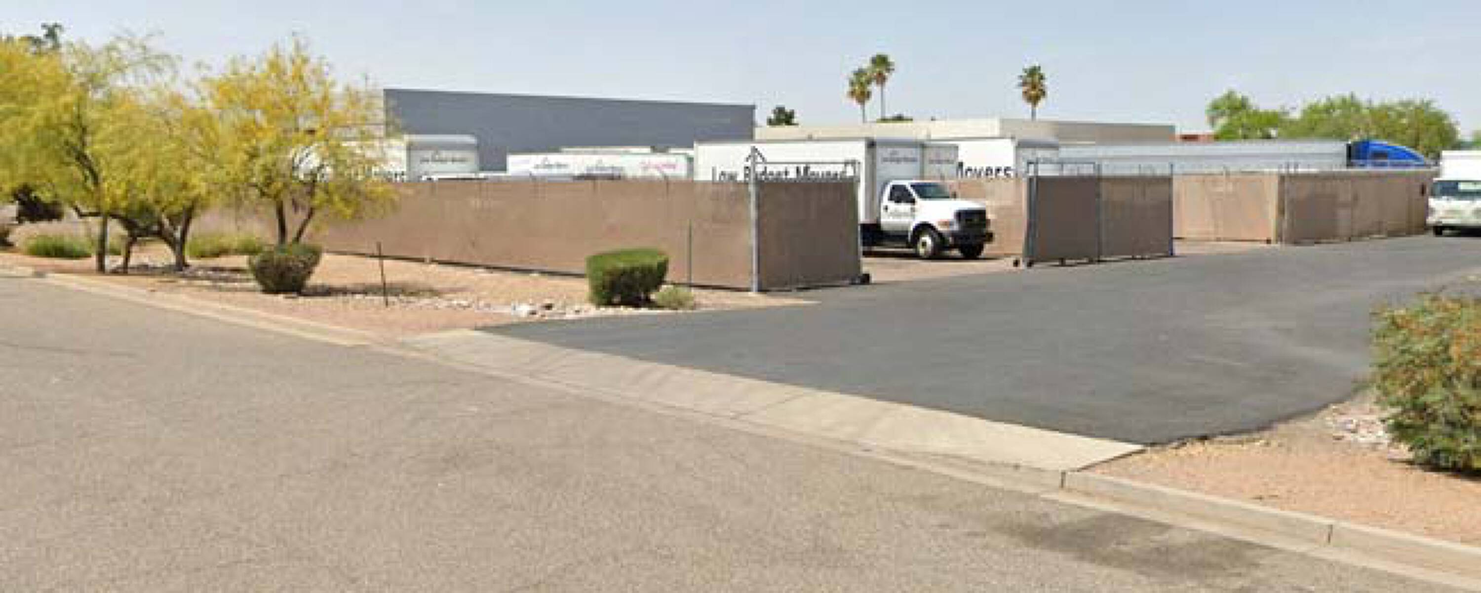 3670 E Chipman Rd, Phoenix, AZ 85040