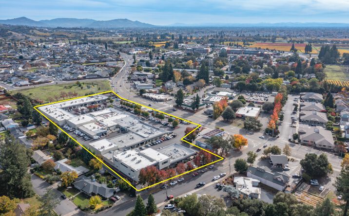 Pictures of Retail property located at 4754 Old Redwood Hwy, Santa Rosa, CA 95403 for lease - image #1