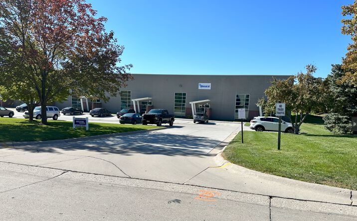 Pictures of Industrial property located at 7734 S 133rd St, Omaha, NE 68138 for lease - image #1