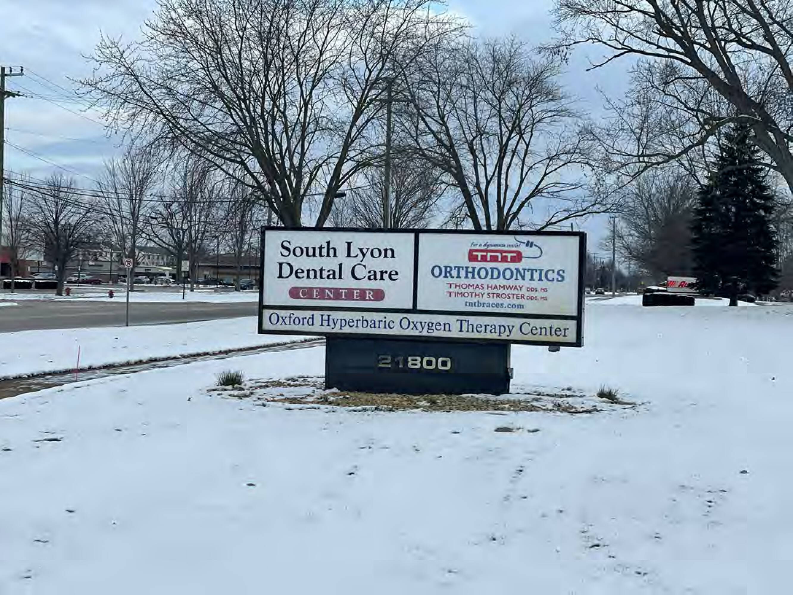 21800 Pontiac Trail, South Lyon, MI 48178