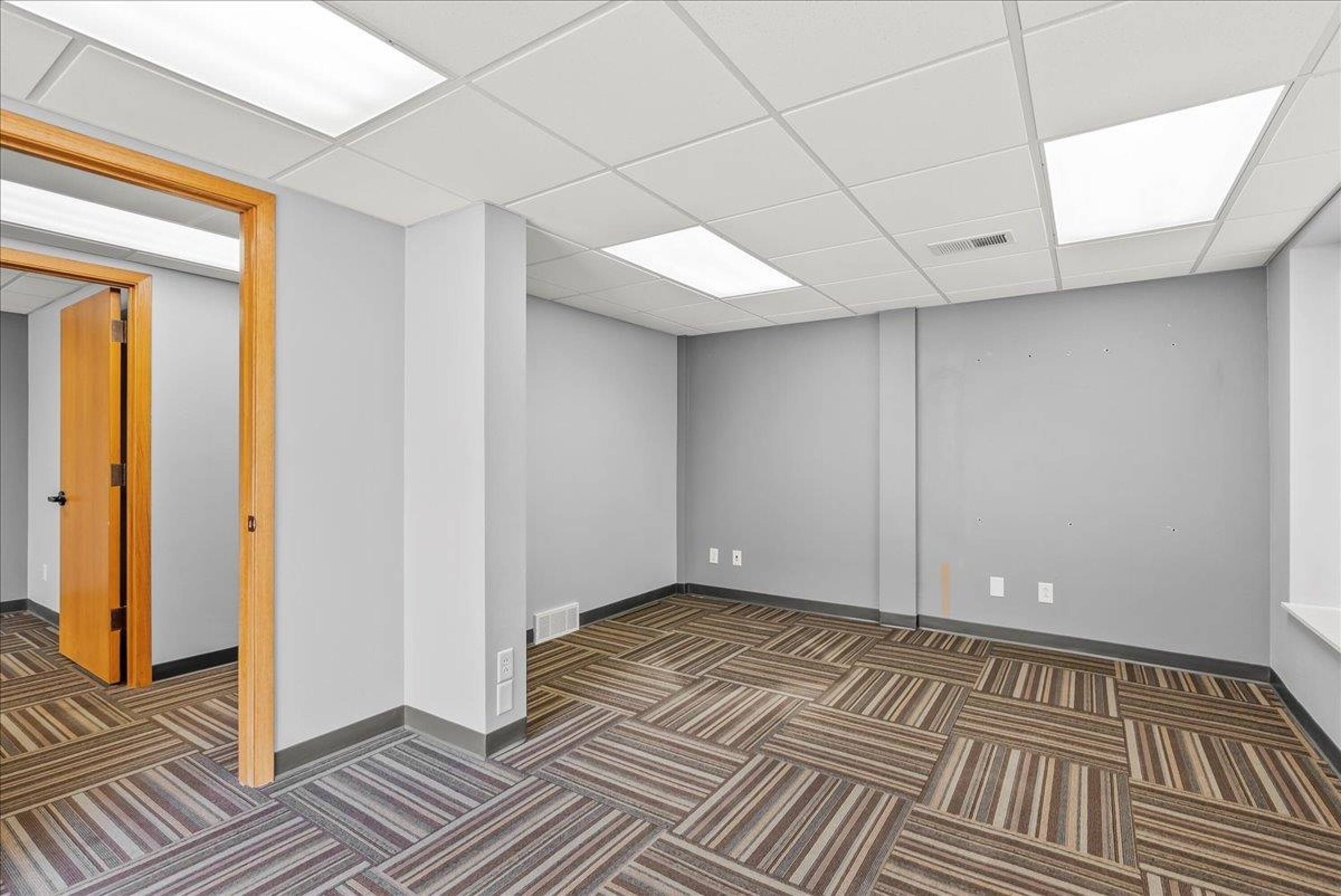 500 Jefferson Street, Waterloo, IA 50701