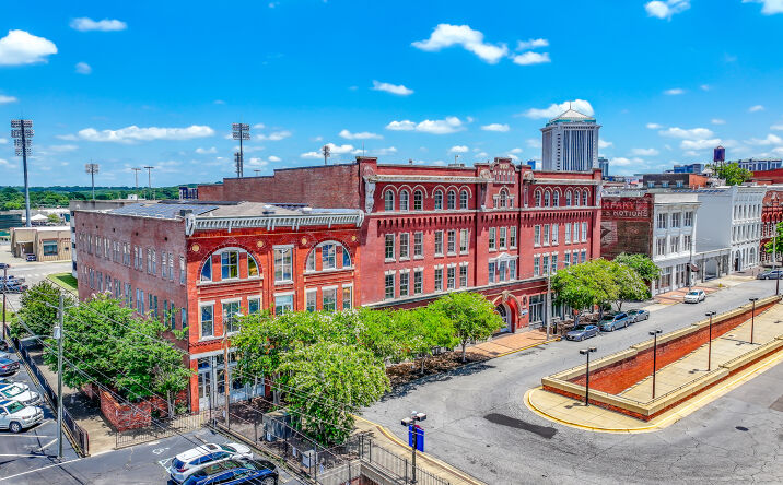 Pictures of Office property located at 250 Commerce St, Montgomery, AL 36104 for lease - image #1