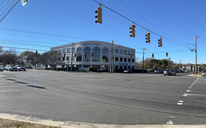 Pictures of Office property located at 4400 Park Rd, Charlotte, NC 28209 for lease - image #1