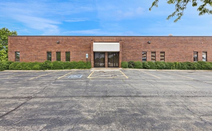 Pictures of Office, Industrial, Special Purpose property located at 1934 Bentley Ct, Glendale Heights, IL 60139 for sales - image #1