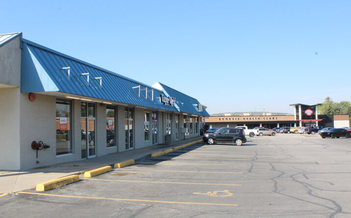 Pictures of Retail, Industrial, Special Purpose property located at 2920 S 4th St, Leavenworth, KS 66048 for lease - image #1