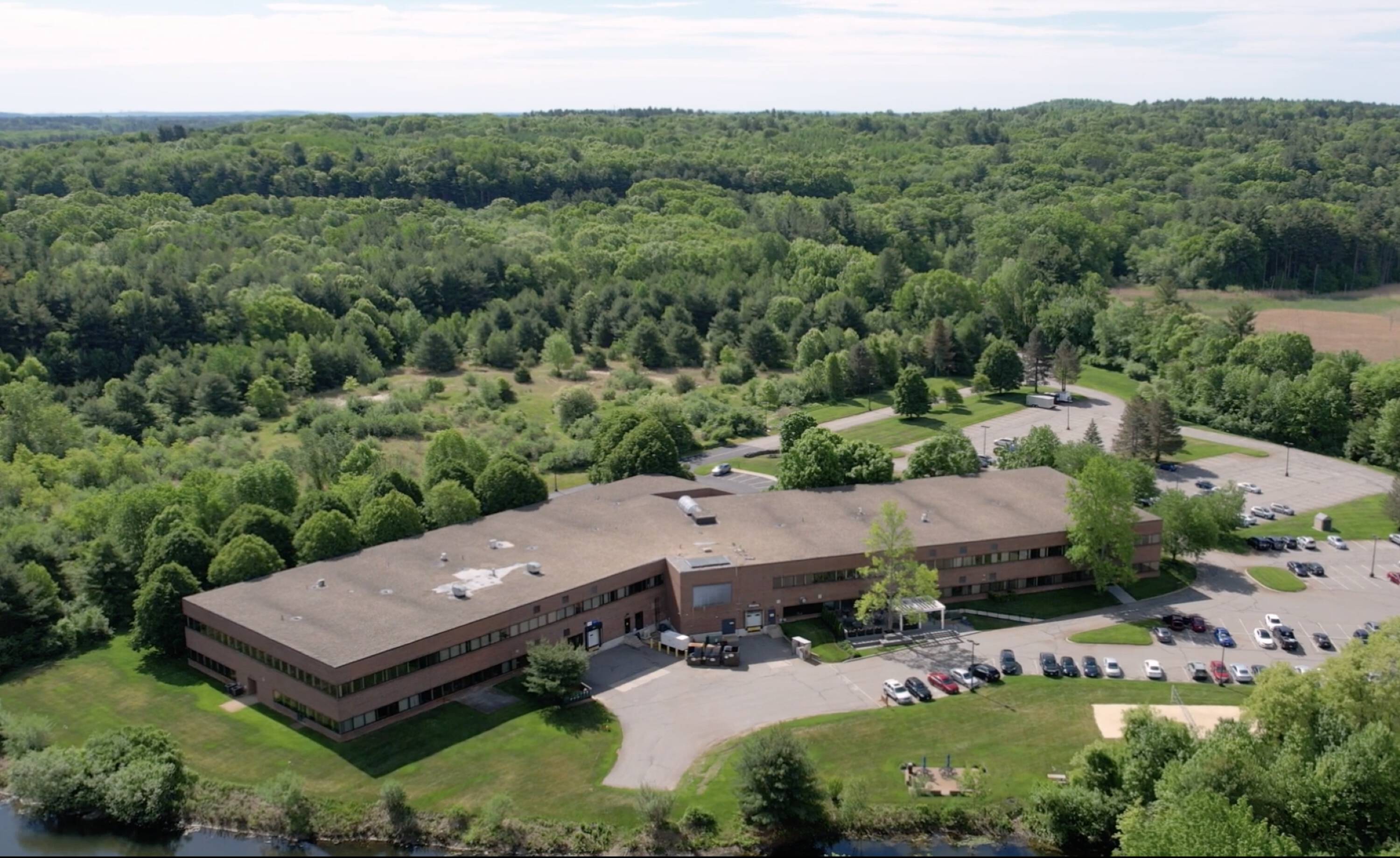 1 Monarch Dr, Littleton, MA 01460