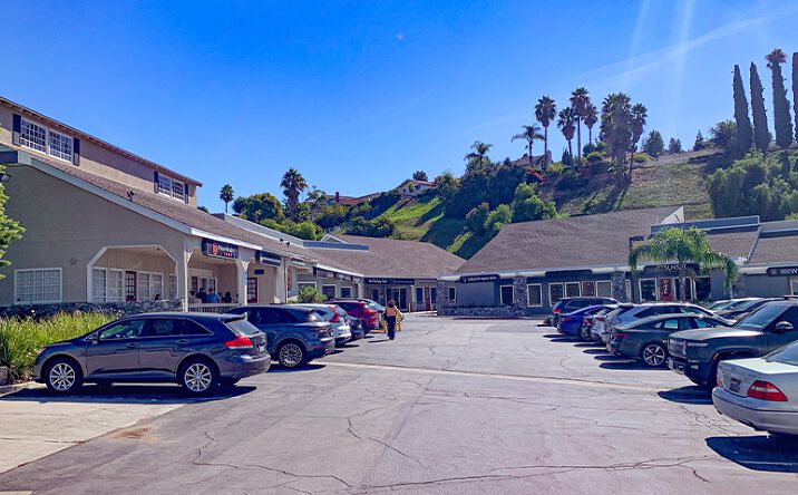 Pictures of Retail property located at 800 N Diamond Bar Blvd, Diamond Bar, CA 91765 for lease - image #1