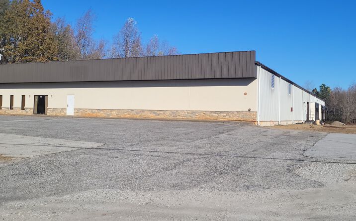 Pictures of Retail, Office, Industrial property located at 1054 Canaan Rd, Roebuck, SC 29376 for lease - image #1