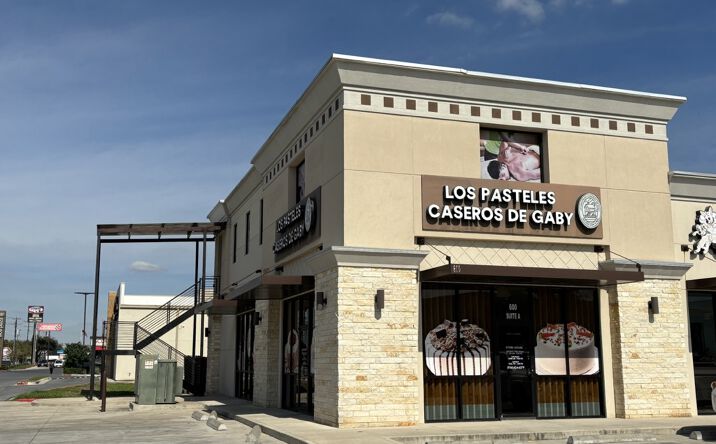 Pictures of Retail property located at 600 N Shary Rd, Mission, TX 78572 for lease - image #1