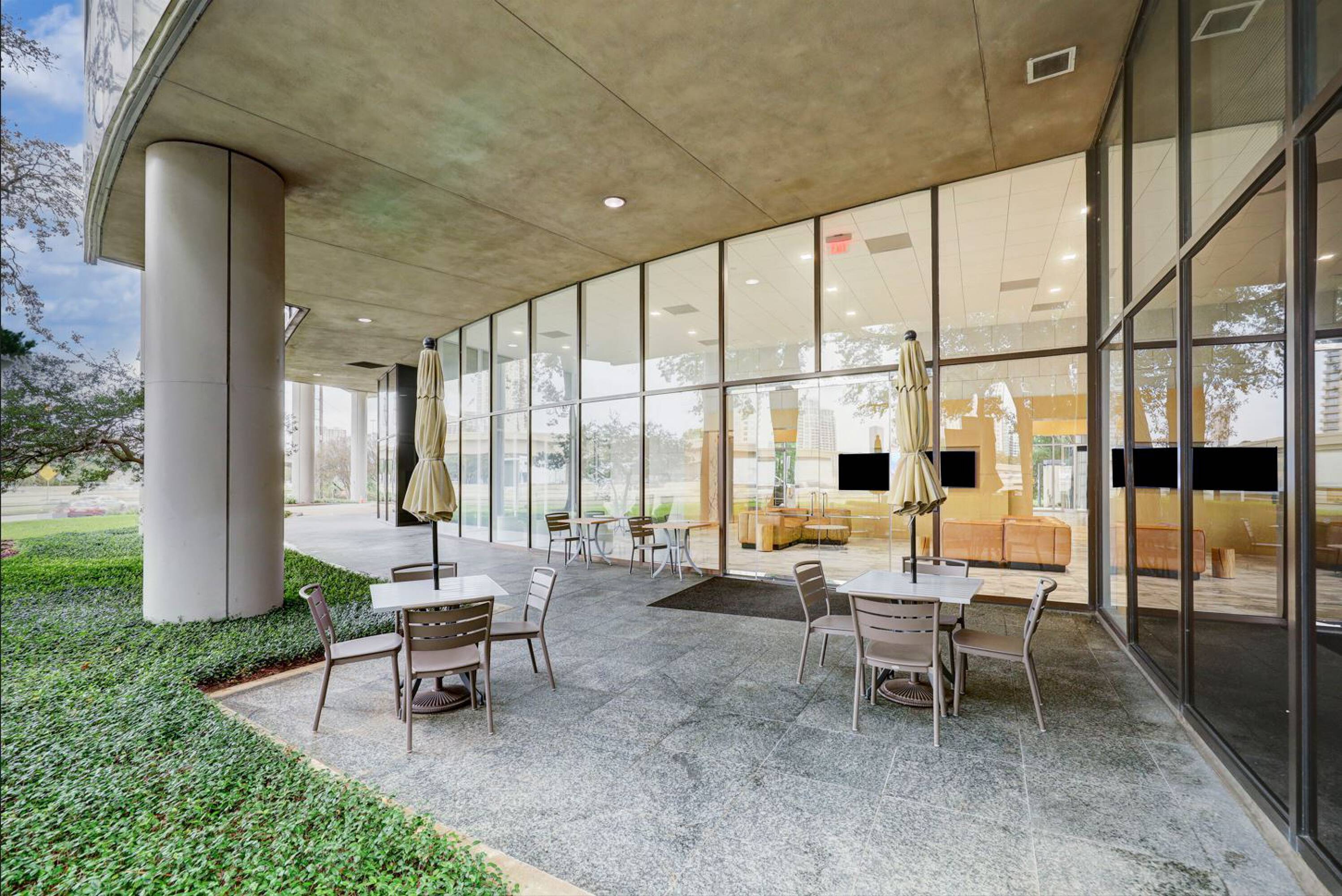 10,603 SF - 20,272 SF Available Office Space