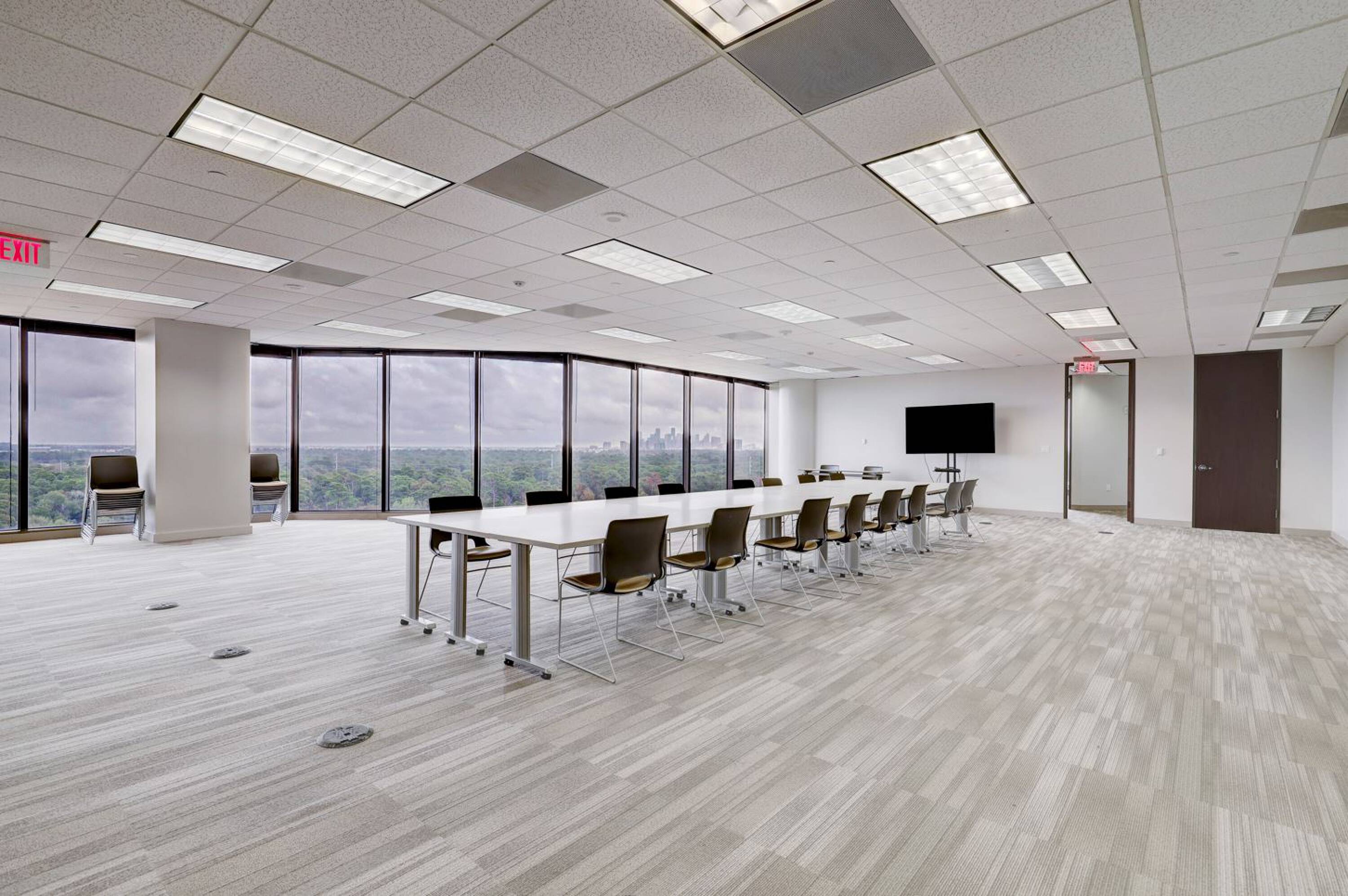 10,603 SF - 20,272 SF Available Office Space
