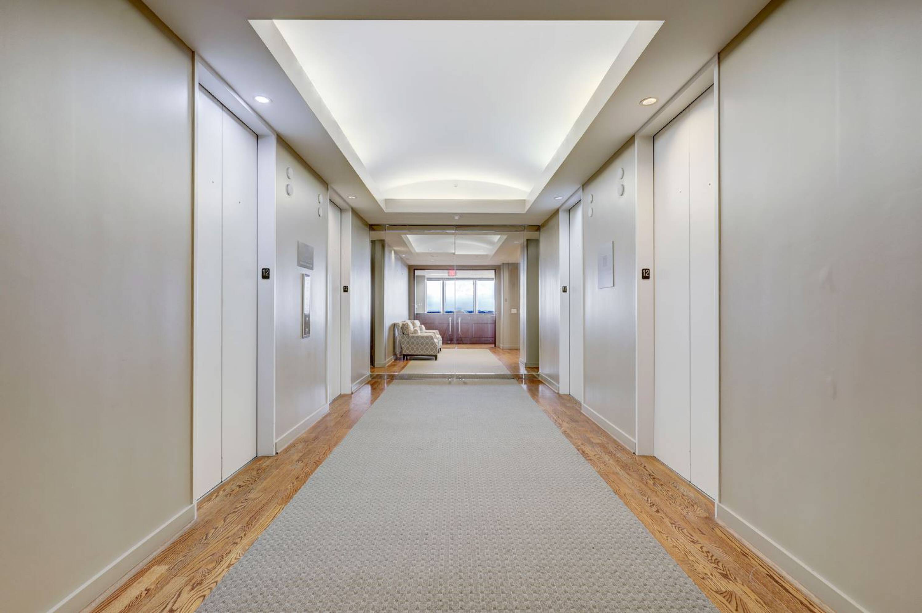 10,603 SF - 20,272 SF Available Office Space