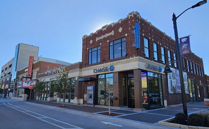 Pictures of Office property located at 623 N Manhattan Ave, Manhattan, KS 66502 for lease - image #1