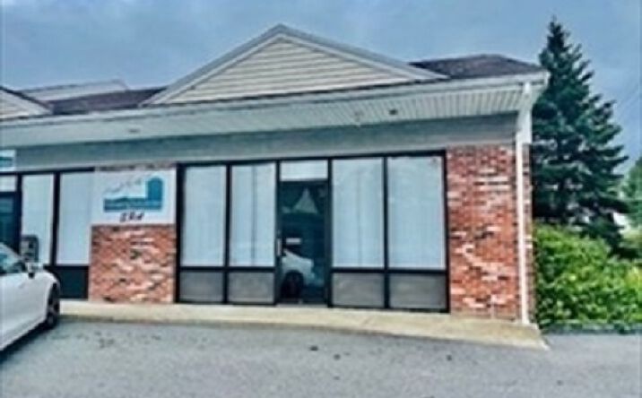 Pictures of Retail property located at 132 S Main St, Acushnet, MA 02743 for lease - image #1