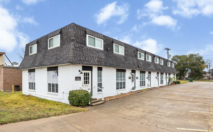 Pictures of Office property located at 2600 NASA Road 1, Seabrook, TX 77586 for lease - image #1