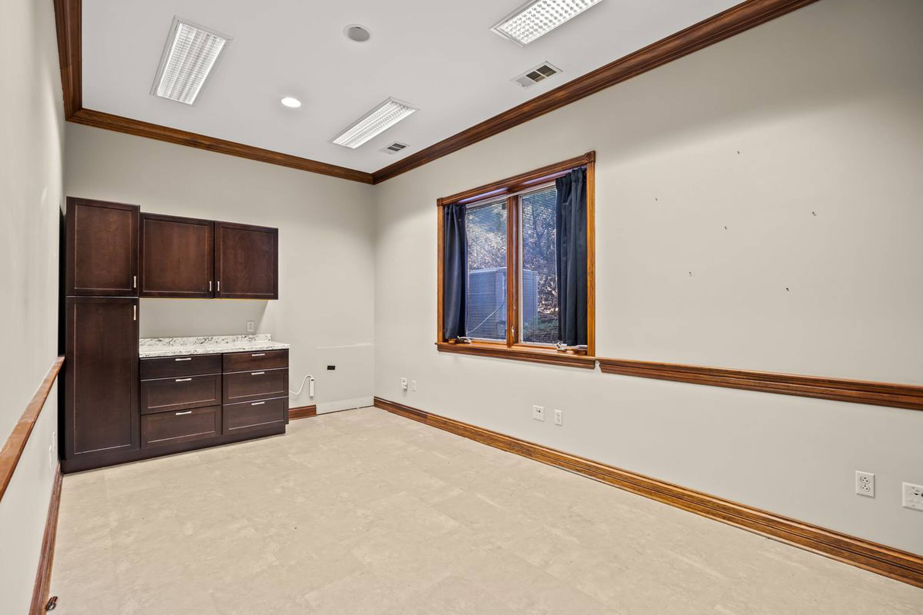 412 Ebenezer Rd, Knoxville, TN 37923