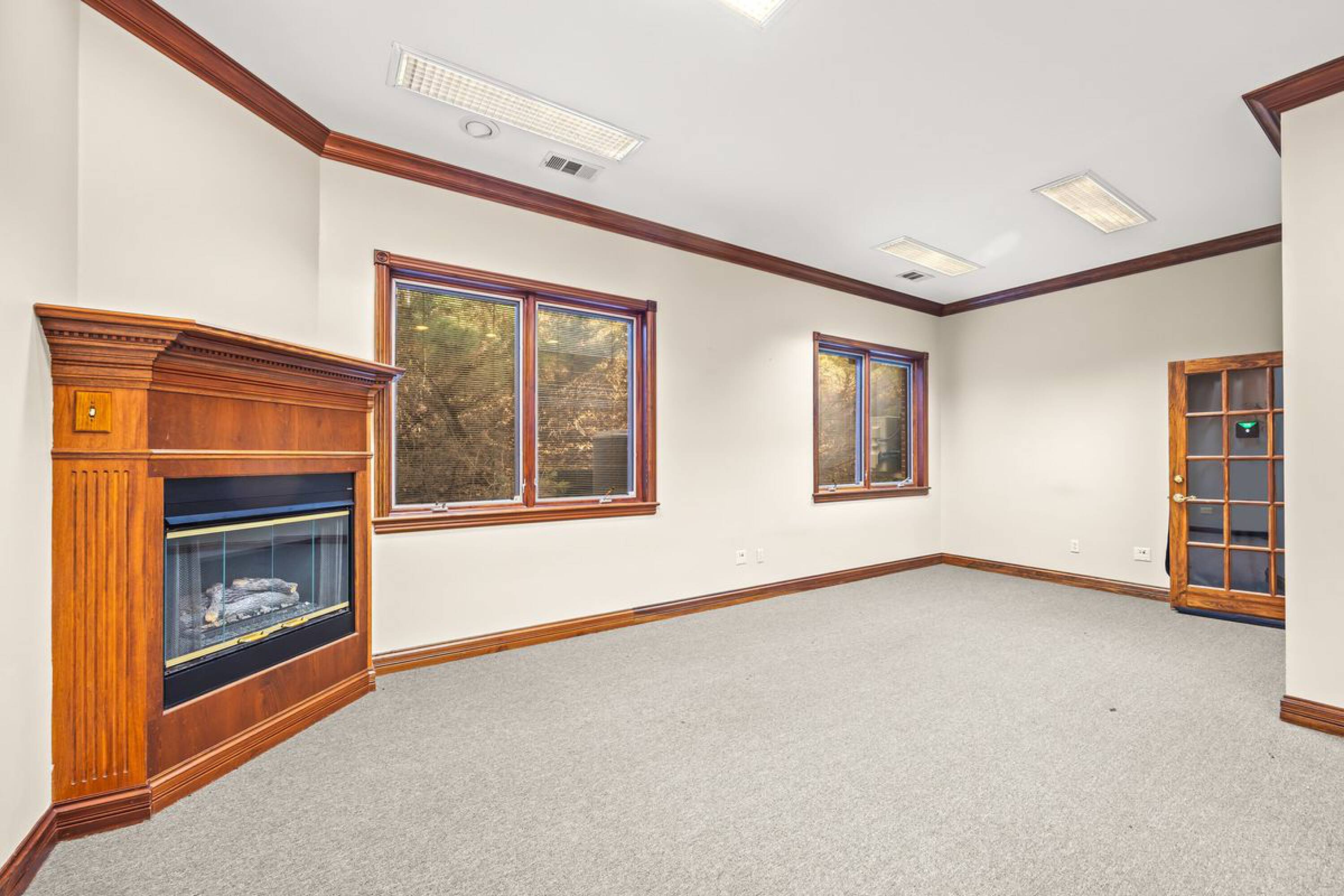 412 Ebenezer Rd, Knoxville, TN 37923