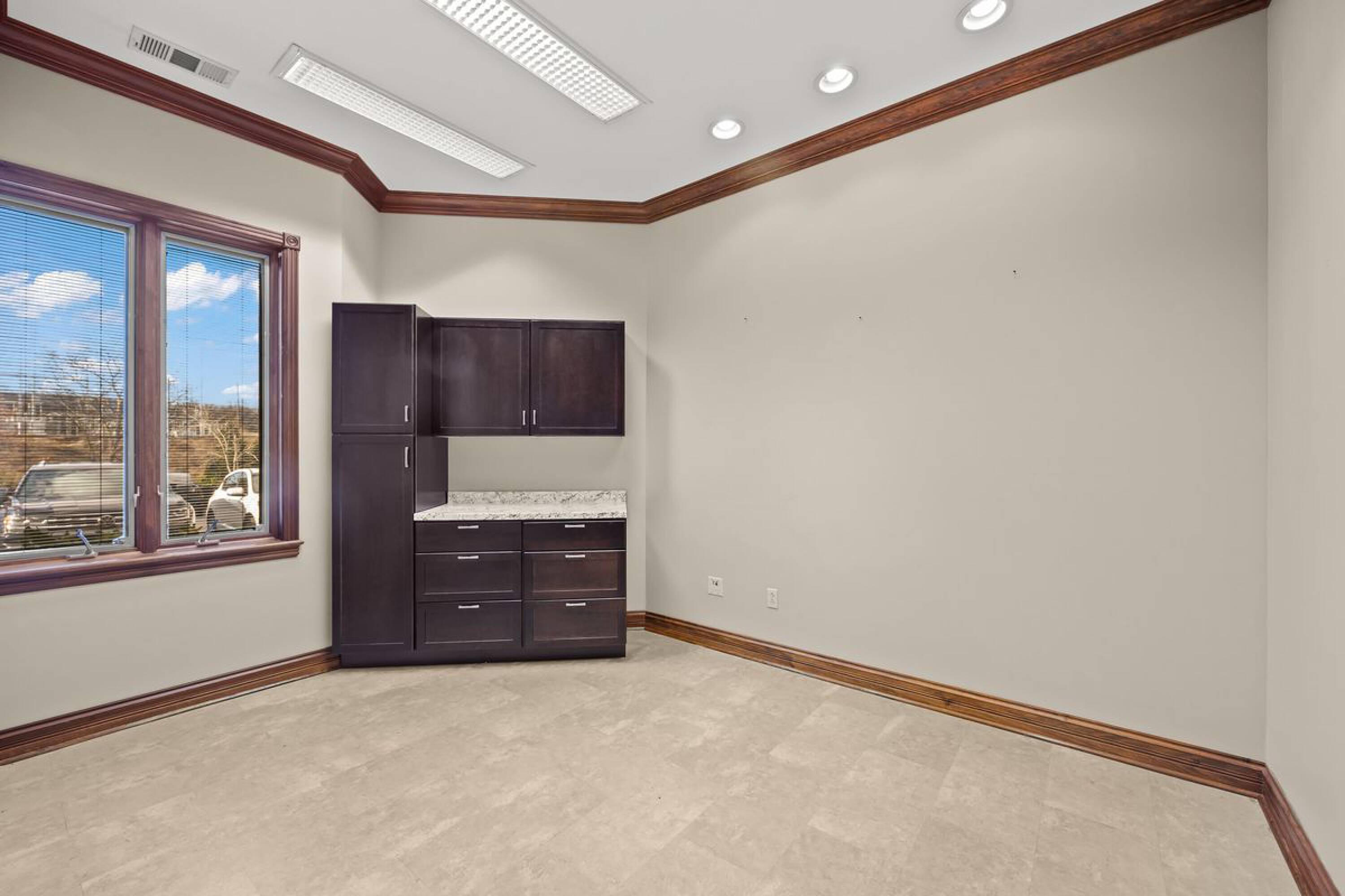 412 Ebenezer Rd, Knoxville, TN 37923