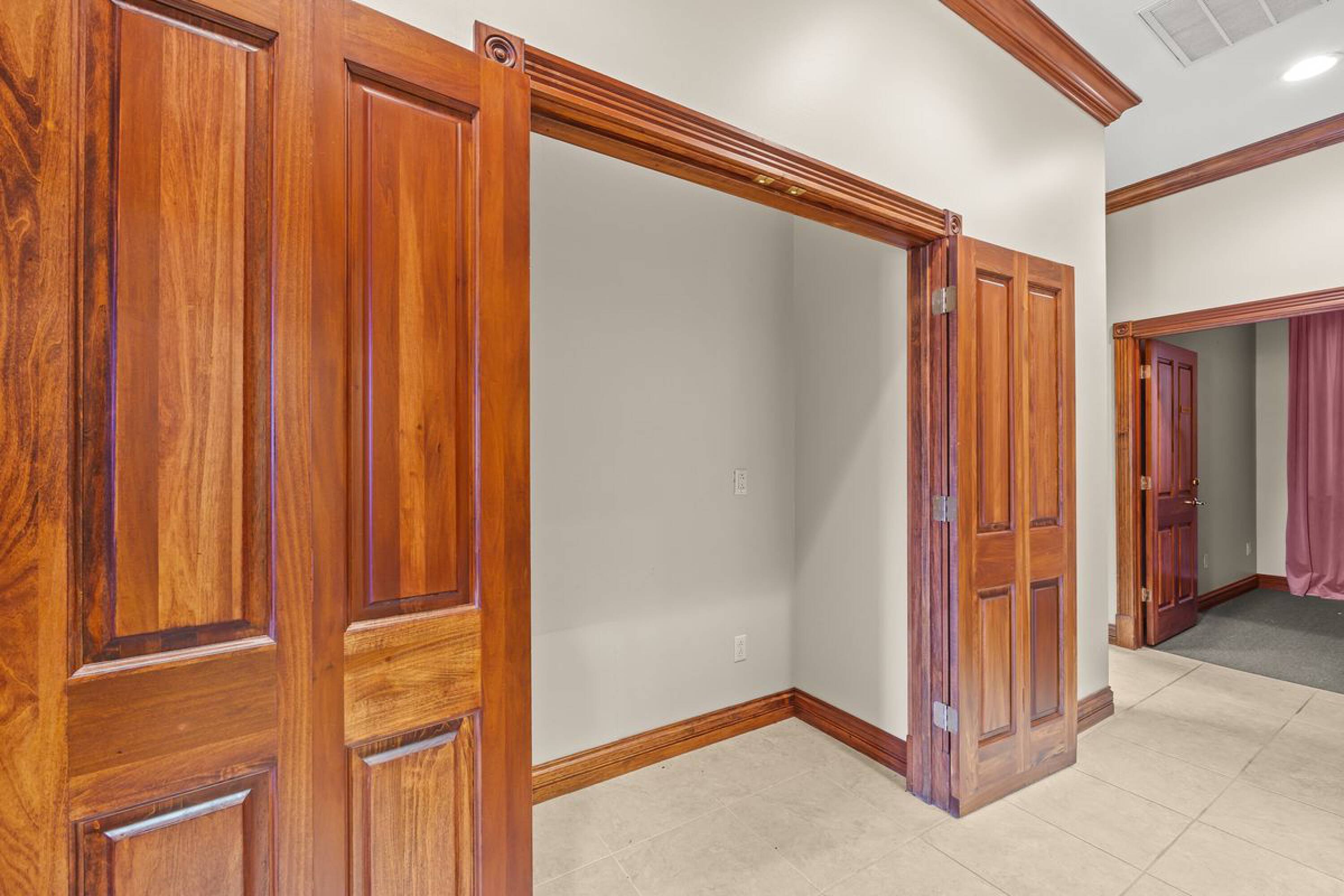 412 Ebenezer Rd, Knoxville, TN 37923