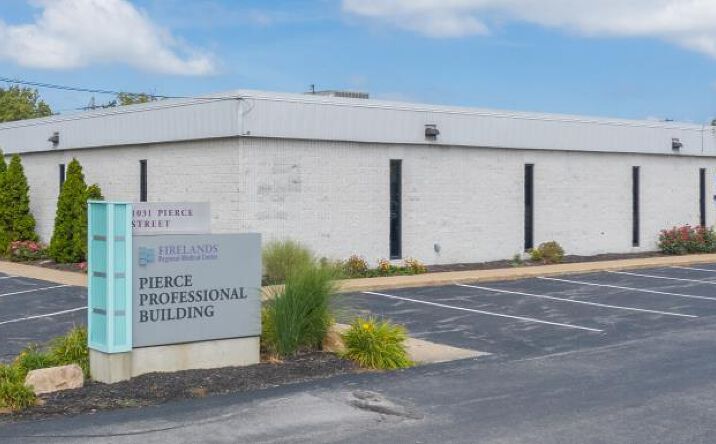 Pictures of Office property located at 1031 Pierce St, Sandusky, OH 44870 for lease - image #1