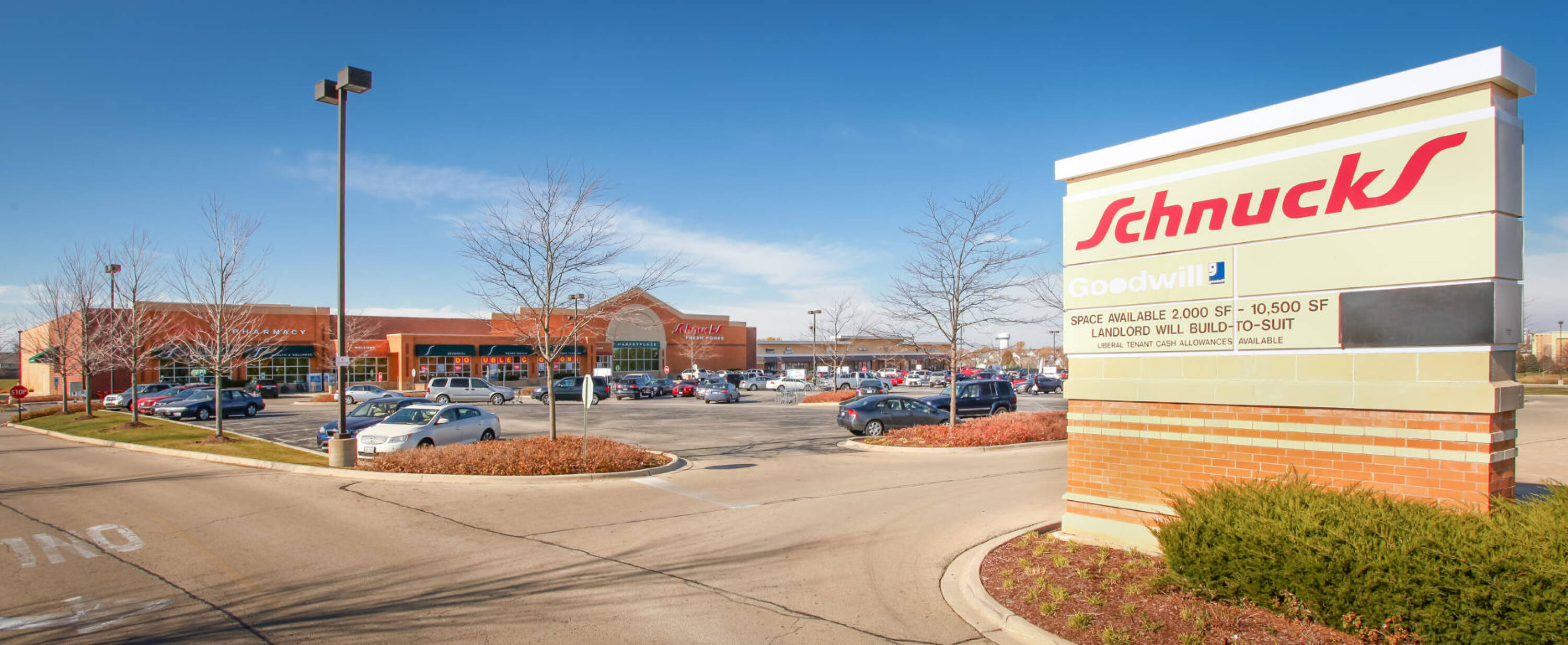 975 S Annie Glidden Rd, DeKalb, IL 60115