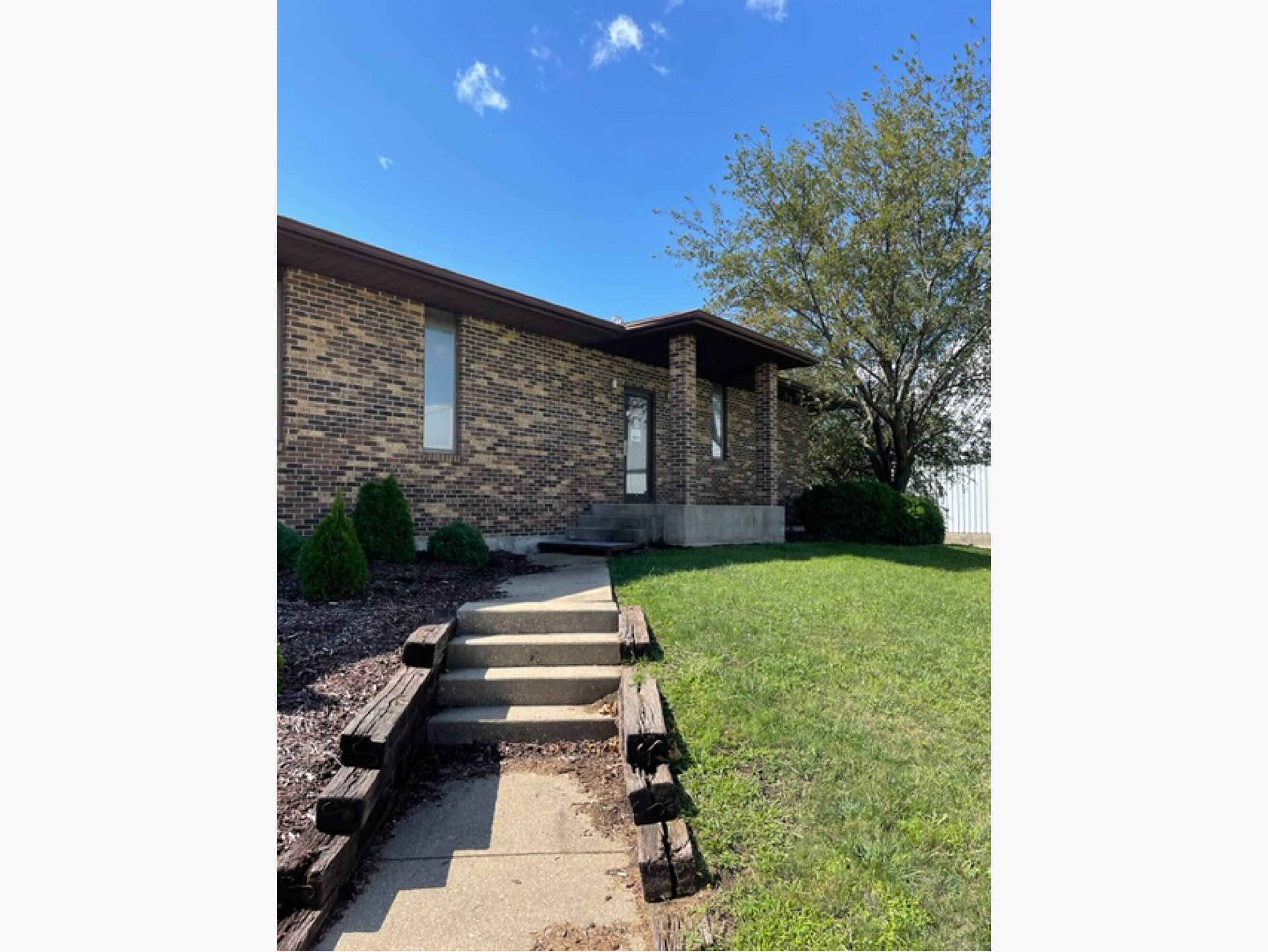 4739 Prairie Hill Rd, South Beloit, IL 61080