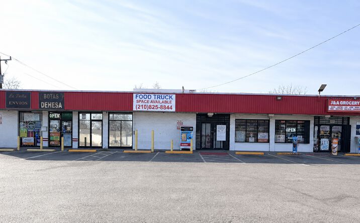 Pictures of Retail, Office, Restaurant property located at 3117 Blanco Rd, San Antonio, TX 78212 for lease - image #1